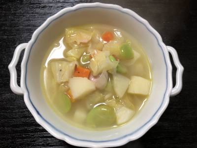 そら豆とたっぷり野菜のミネストローネ
