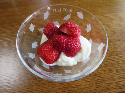 いちごのヨーグルトクリーム
