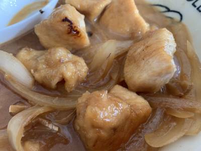 鶏むね肉と新たまねぎの照り煮