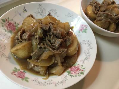 新じゃがと牛肉の甘辛煮