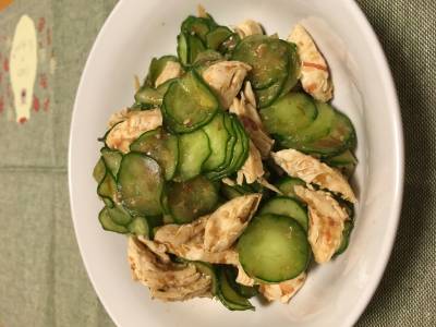 きゅうりとささ身のごまあえ