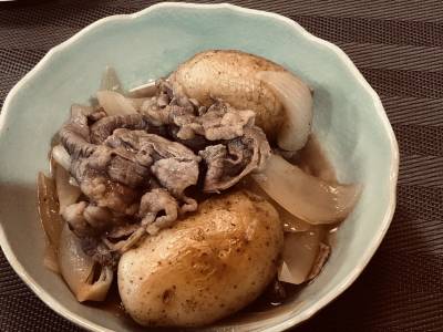 新じゃがと牛肉の甘辛煮
