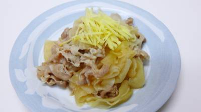 大根と豚肉の薄氷煮（うすらいに）