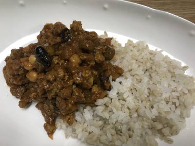 ごぼうと豆のキーマカレー