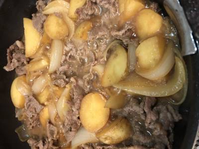 新じゃがと牛肉の甘辛煮