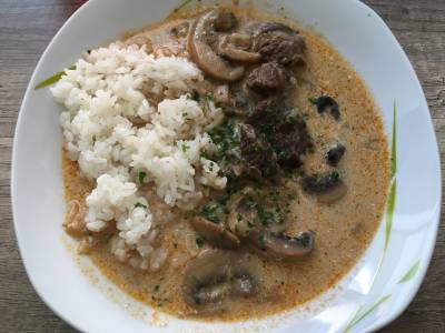 簡単ビーフストロガノフ