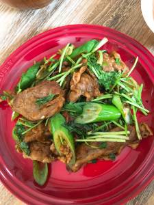 パクチーと豚肉のみそ炒め