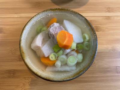 発酵豚と新じゃがのスープ