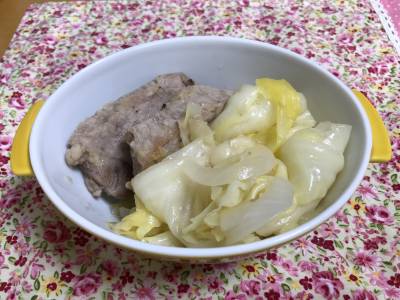 ママンの豚キャベツ煮込み