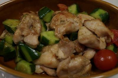 きゅうりと鶏肉の甘酢炒め