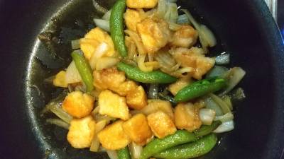 鶏むね肉と新たまねぎの照り煮