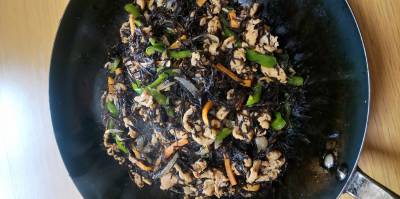 ひじきと豚肉のガラムマサラ煮