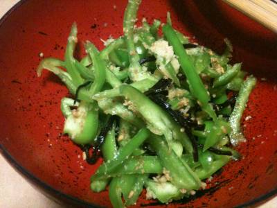 ピーマンの塩昆布あえ