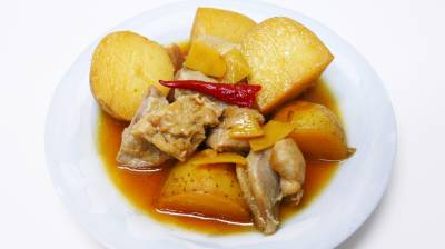 新じゃがいものピリ辛煮