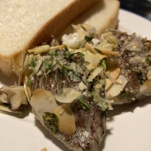 鯛のハーブ アーモンド焼き