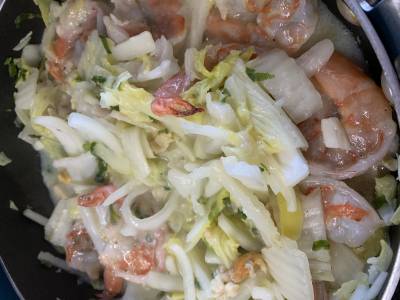 白菜と海鮮の塩味炒め