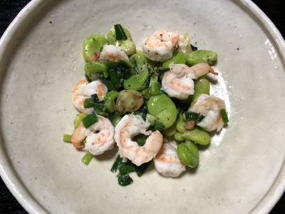 そら豆とえびの塩炒め