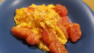 卵とトマトの炒め物