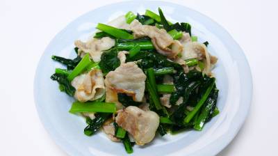 豚バラと小松菜の塩炒め