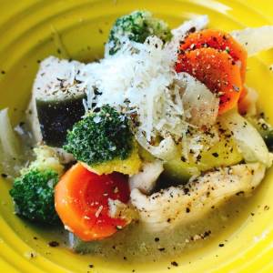 鶏むね肉とゴロゴロ野菜の豆乳鍋