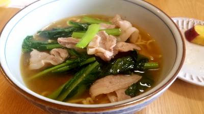 豚バラと小松菜の塩炒め