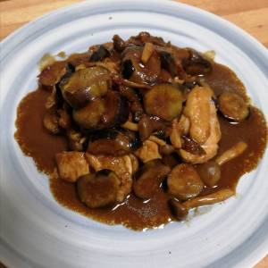 なすと鶏肉のみそ炒め