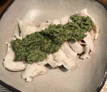 ゆで鶏のきゅうりごまだれ