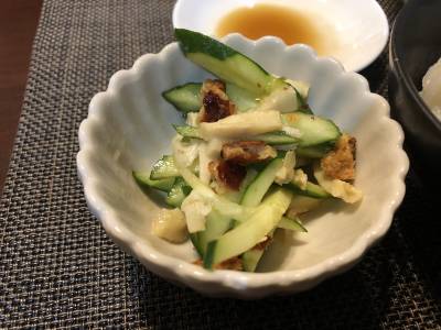 鶏皮ときゅうりのあえ物