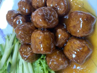 肉だんごの黒酢あん