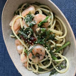 春菊と小えびのパスタ