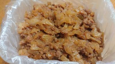 たまねぎみそそぼろ