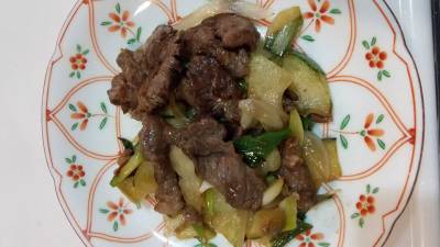 きゅうりと牛肉のオイスター炒め
