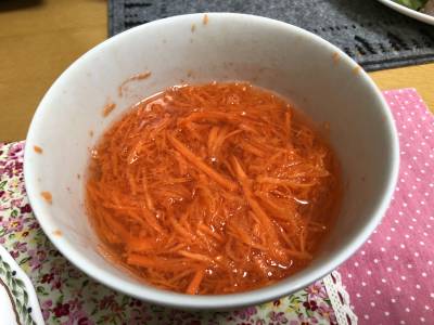 にんじんの甘酢漬け