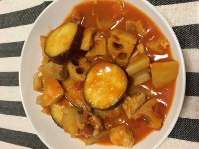 鶏肉と根菜のトマトビール煮