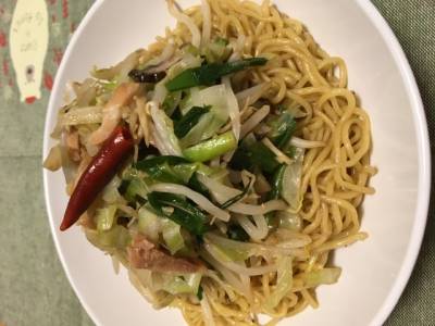 野菜いっぱいの合わせそば