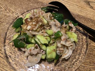 きゅうりと豚肉の梅甘酢炒め