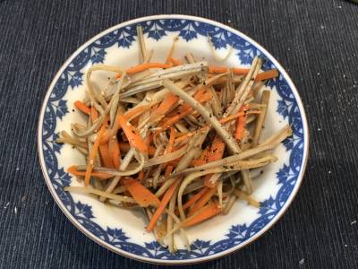 ごぼうとにんじんのきんぴら