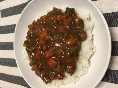 ビーフ＆マッシュルームのスパイシーカレー