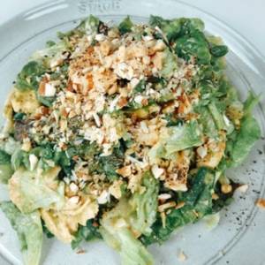 グリルチキンのチョップドサラダ