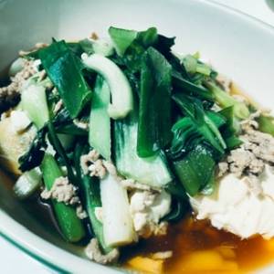 青菜たっぷり肉豆腐