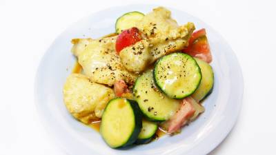 鶏とズッキーニのカレーじょうゆ