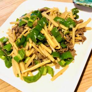 チンジャオニューロースー