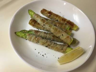アスパラの豚肉巻き