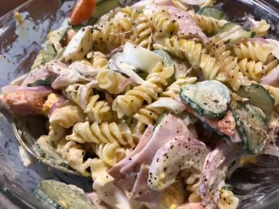 マカロニサラダ