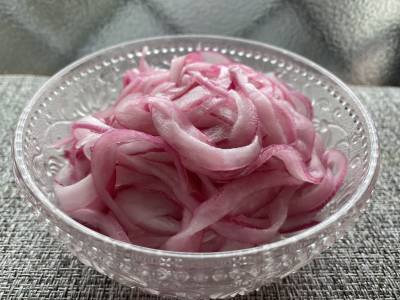 紫たまねぎのマリネ