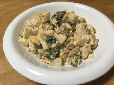 ひき肉と豆腐のにら炒め