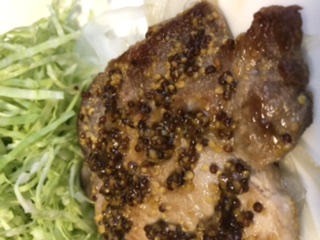 ポークソテー 粒マスタードソース