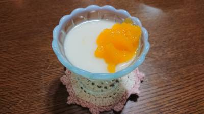 ふるふるココナツゼリー マンゴーソース