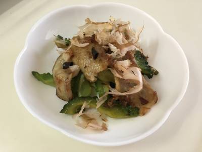 ゴーヤーと豚肉のしょうゆ炒め