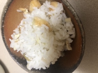 油揚げとみょうがの炊き込みご飯
